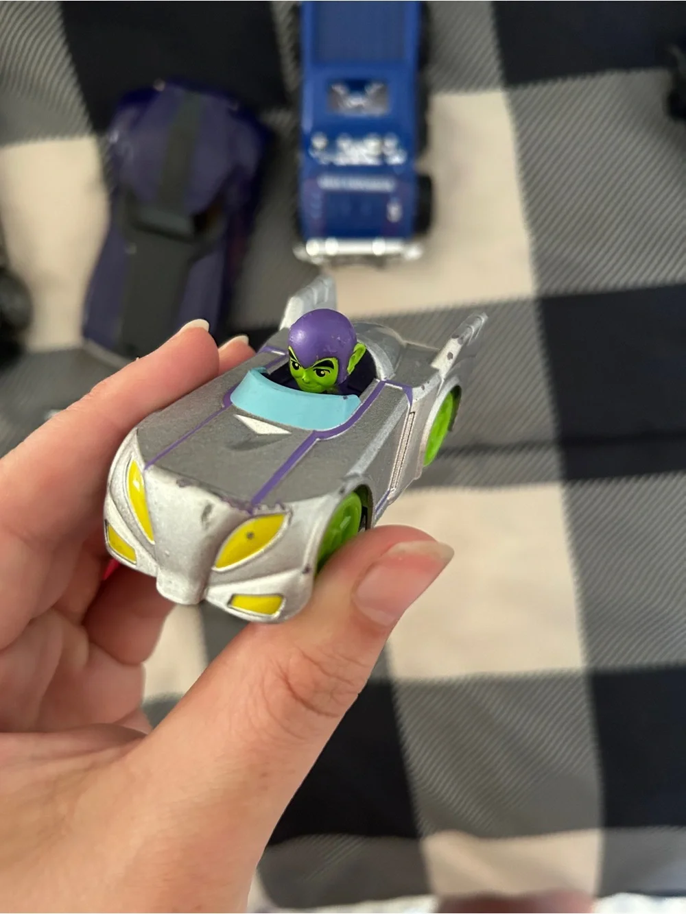Multi-Color Kids Vehicle Lot